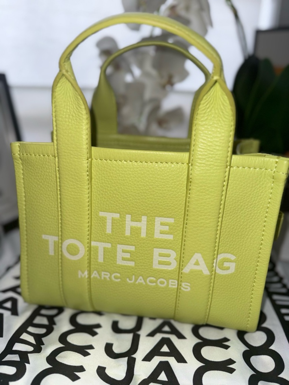 Marc Jacobs RARE Neon Lime Pebbled Leather Tote